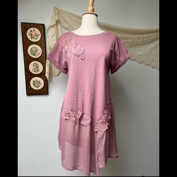 Anthropologie Tops - ✨3/$30 Akemi + Kin • Mauve Tunic